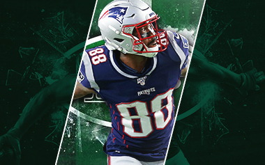 O New England Patriots trocou o wide receiver Demaryius Thomas para o New York Jets por uma escolha no Draft.