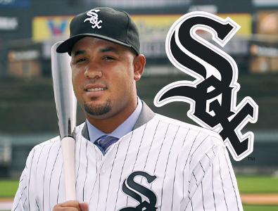 José Abreu, do Chicago White Sox, deixa o jogo com uma contusão no joelho.