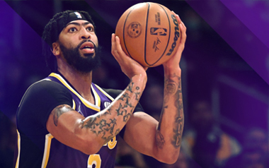 O astro do Los Angeles Lakers, Anthony Davis, ficará afastado por 4 semanas devido a uma entorse no pé.