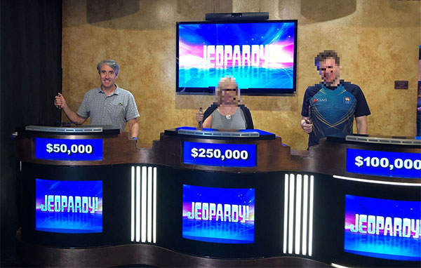 Peça de um cenário antigo no saguão