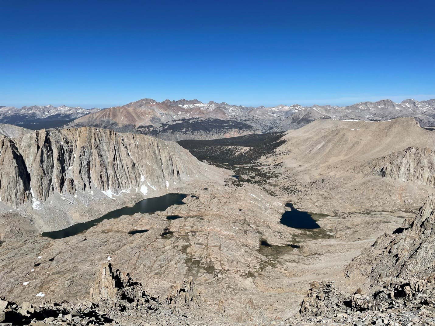 lago de guitarra a oeste